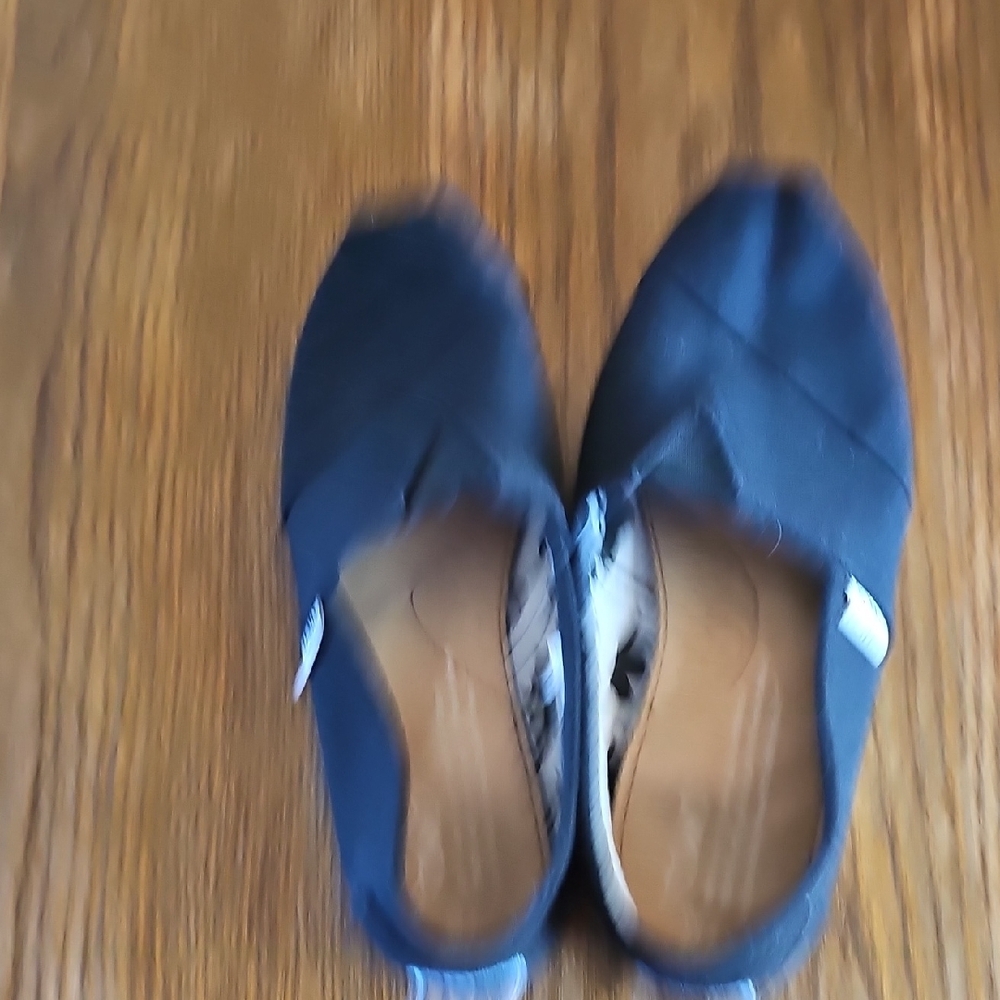 Women's Black Slip-On Shoes